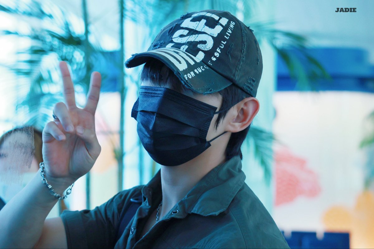 jadie_046's tweet photo. 260703 

ICN 

#STEVEN #스티븐 #AHOF #아홉 https://t.co/kjGcZ7HwjR