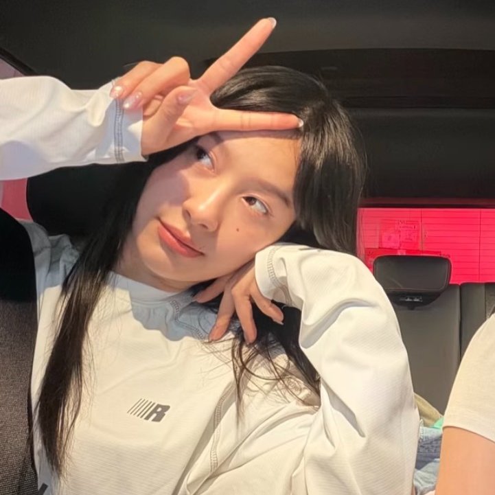 bodyguardchuu's tweet photo. SAURRRR GOOD LOOKING MY BABY 💚 https://t.co/ho2qNdWoGO
