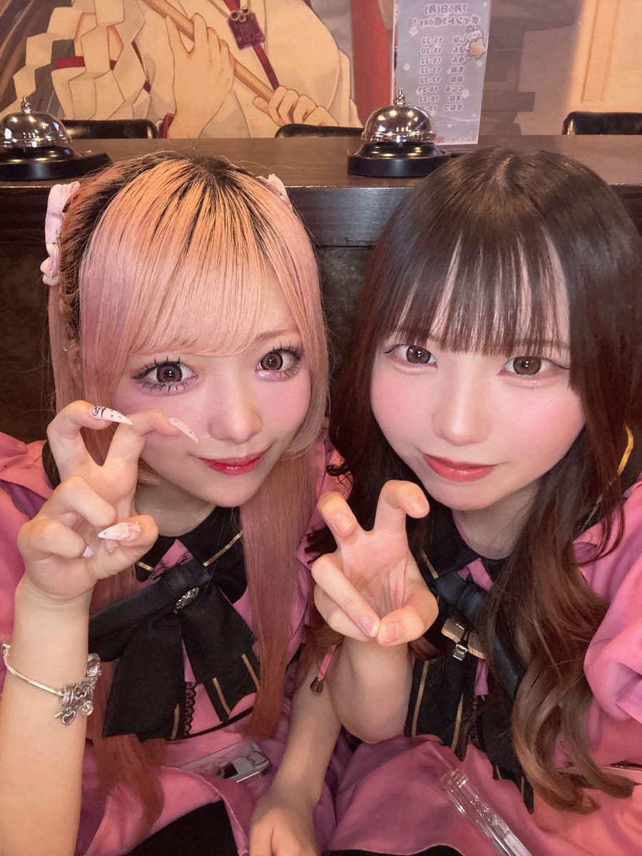 __chi7at's tweet photo. つな���ゃんが一緒に写真撮ってくれました嬉しい₍ᐢᵒ̴̶̷̥́  ·̮ ᵒ̴̶̷̥́ ᐢ₎ぅʓぅʓ
⬆️謎の陰キャピースさせられたwww https://t.co/yw39GxhFju