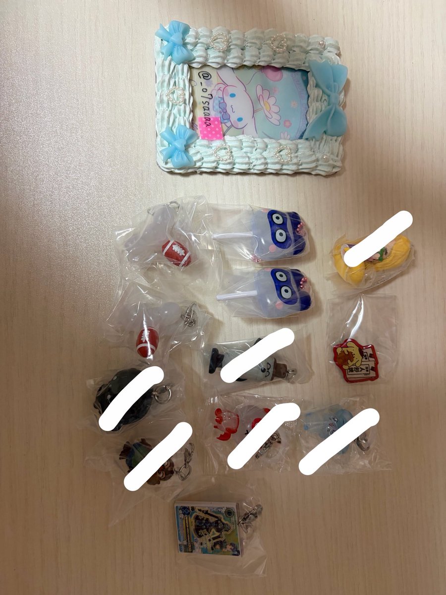 _o7saaaa's tweet photo. @lxq7rn 検索よりお声かけ失礼致します。
画像のものを所持しているのですが買取して頂くことは可能でしょうか？
詳しくは当方のポストをご覧いただけると幸いです。
ご検討よろしくお願い致します。 https://t.co/AwvxdP1Rns