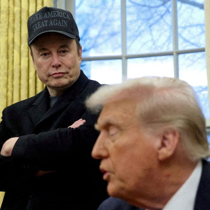 FilonenkoOles's tweet photo. Твиттер внезапно и без объяснений  заблокировал аккаунт, документирующий коррумпированные сделки Трампа с акциями и прибыль, которую Трамп из этого извлекал. Свобода слова по Маску ага https://t.co/bUmM01OV2c