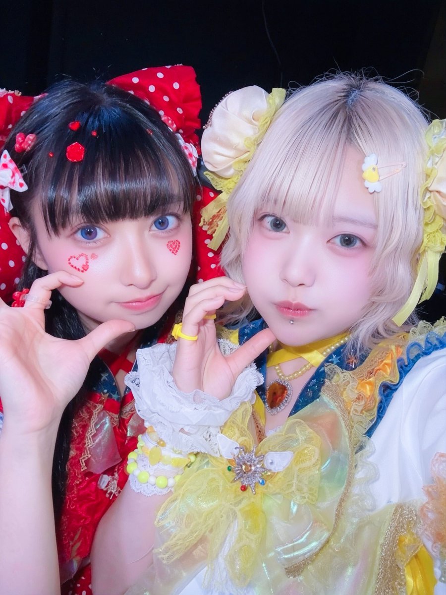 Magilimi_Nme's tweet photo. ❤️💛 https://t.co/dNvNEejZUy