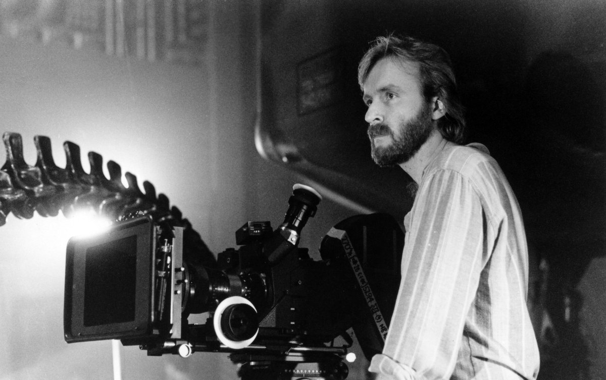 el_descampao's tweet photo. Comienza el viaje. Destino Aliens.

Ya tenéis disponible en todas las plataformas el episodio 0 en el que nos adentramos en la mente de su creador: James Cameron. Un repaso por su vida, influencias, primeras películas, su ética de trabajo. 

La historia de un artesano del cine. https://t.co/zyp6FkgcCE
