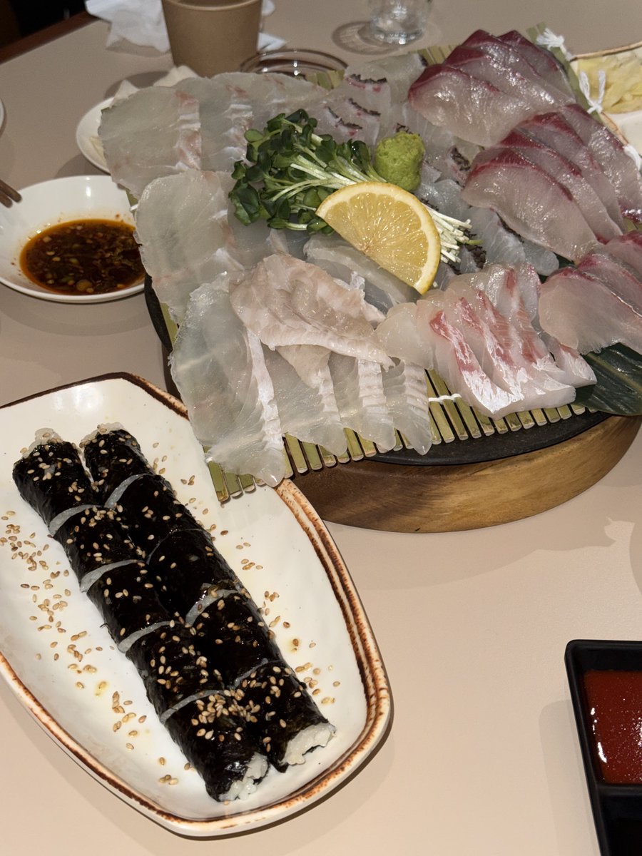 mini2nixx's tweet photo. 대물섬 개존맛
지금 민어가 철이래요 https://t.co/i3Tp9AEQn5