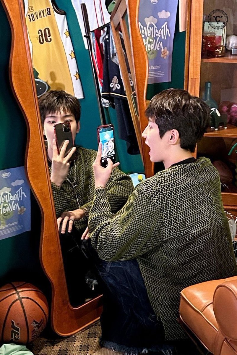 notqyootanymore's tweet photo. a minwon short au

from Budak Agency series
ep 1. lembur bareng pertama

©qyoot, 2025. republished 2026. https://t.co/1gVqdiP5aq