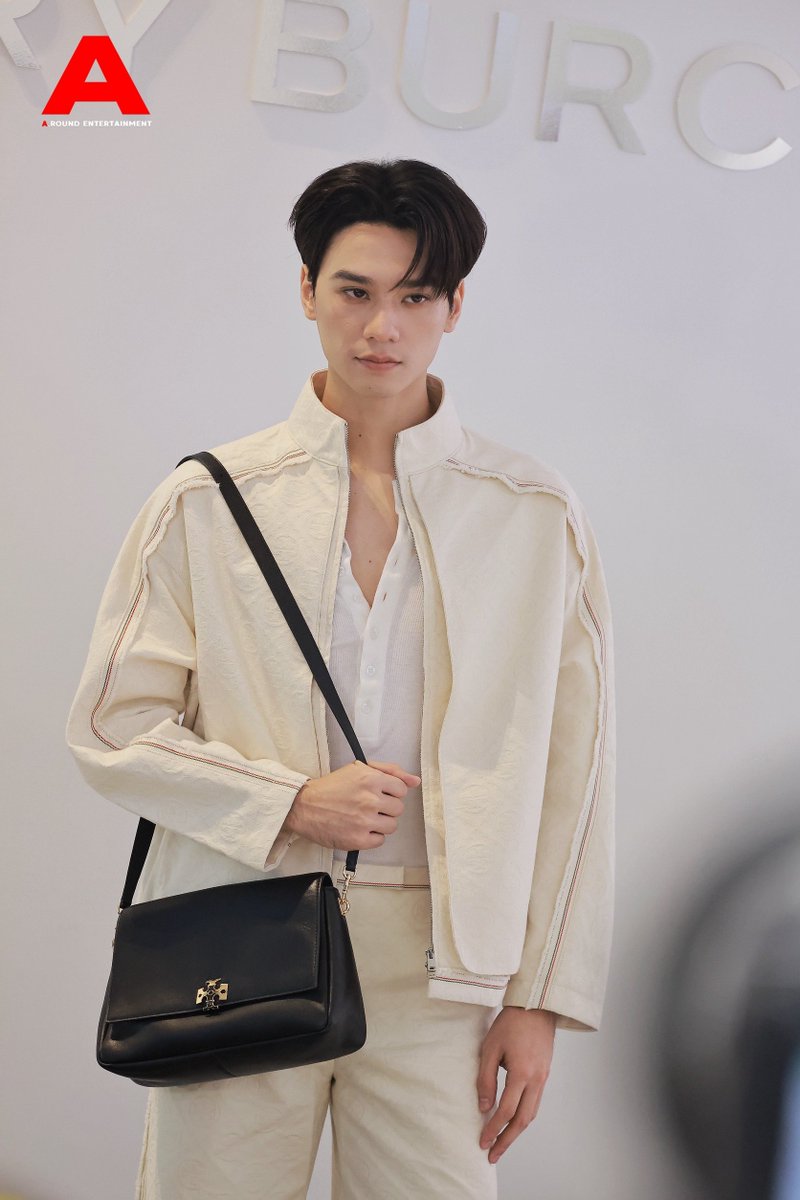 around_ent's tweet photo. “เก่ง หฤษฎ์” ร่วมงาน “Tory Burch Iconsiam Boutique Store Opening Event” 

KENG TORY BURCH AT ICONSIAM
#ToryBurchxKengHarit #KengHarit
#ICONSIAM #ToryBurch 
#ToryBurchICONSIAM https://t.co/oRz7Qi8e2q