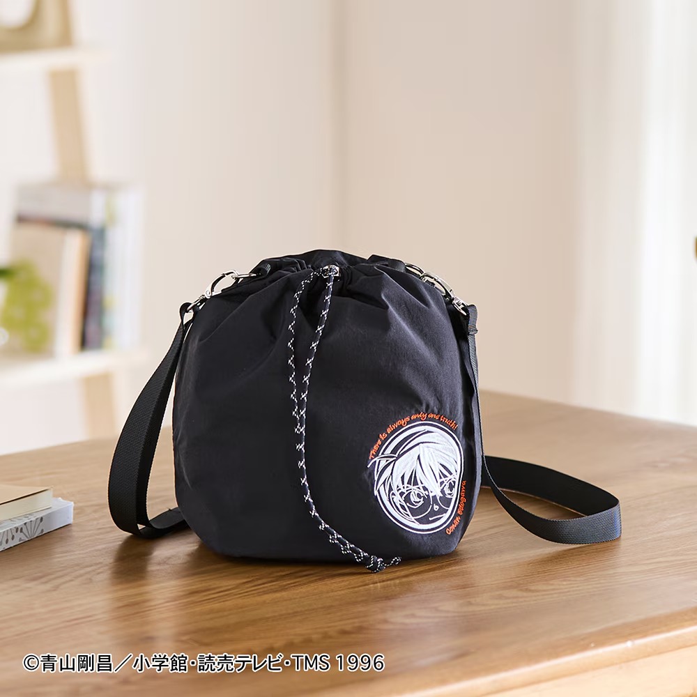 ECサイトにて販売開始！！ 『名探偵コナン』ショルダー巾着バッグ