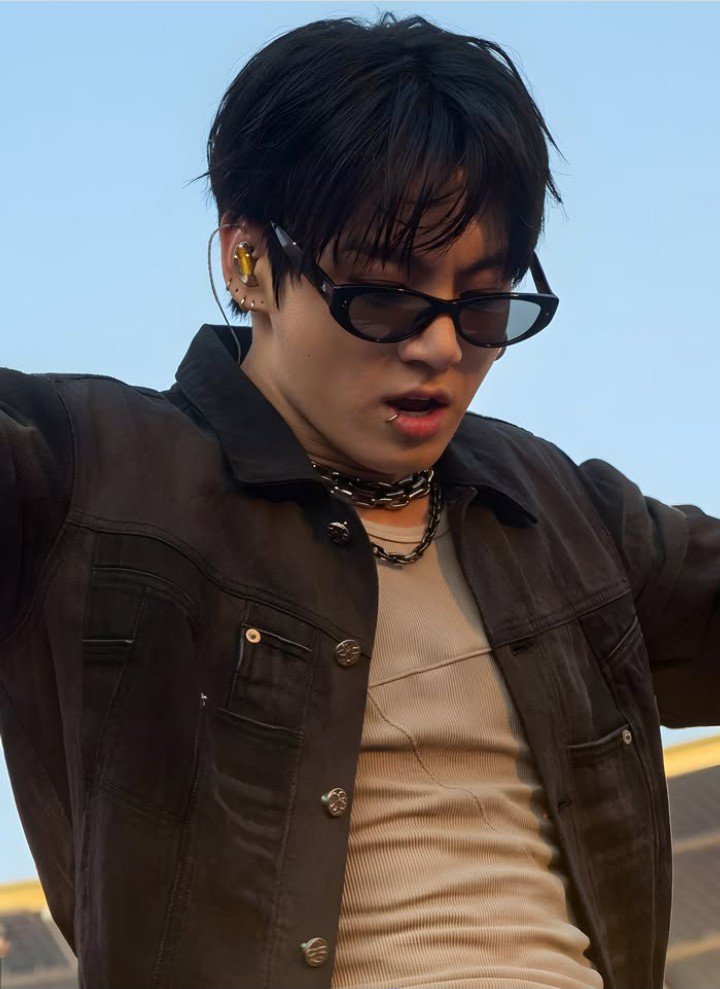 97Jungukk's tweet photo. Uuuh https://t.co/nUSJk9XUCJ