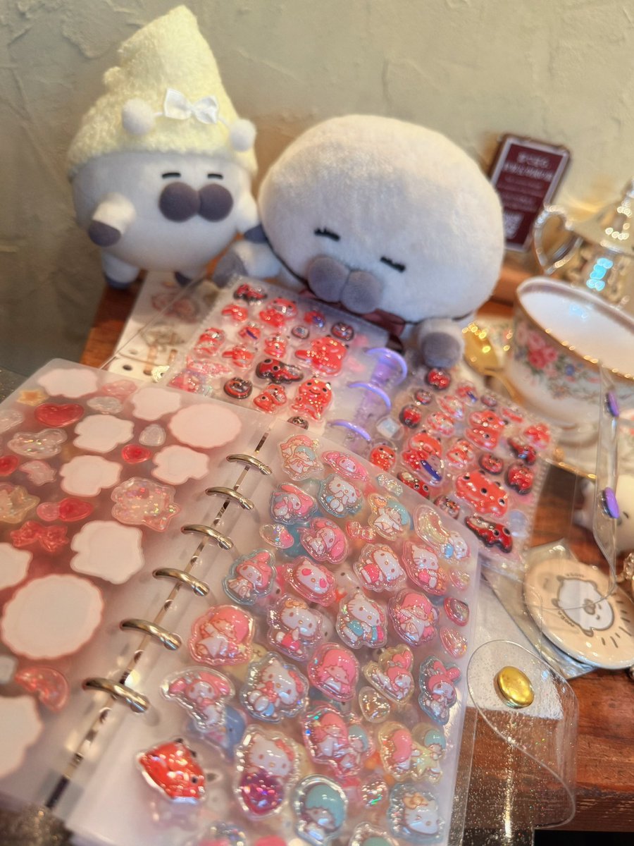 _mito_nosuke_'s tweet photo. シール交換したのら〜❣️╰(*´∞`*)╯ https://t.co/qmZpH5z9H5