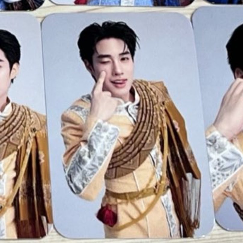 binnienet's tweet photo. wtb / want to buy 

dm ka
#ตลาดนัดเติ้ลเฟิร์สวัน 
#KhemjiraTour4RegionsMerch https://t.co/tqZhffKY8e