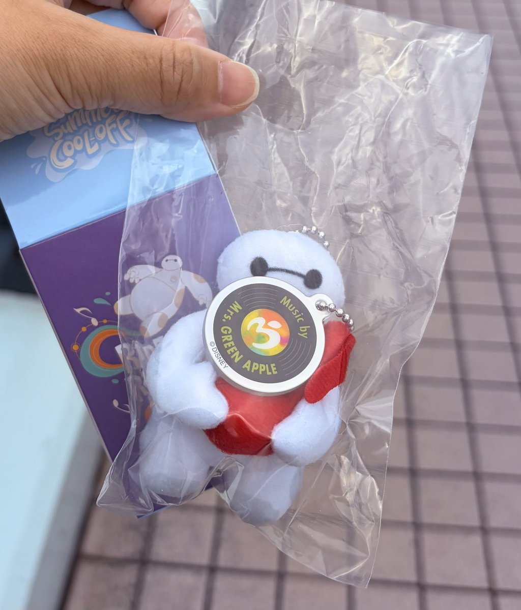 yuminnie7's tweet photo. 【交換】　 ディズニーランド ディズニー ベイマックス  ぬいぐるみチャーム サマークールオフ ミセス

【譲】 赤

【求】 青

17時からイクスピアリで映画を観るので19時以降になってしまいますが、本日、舞浜で交換出来る方を探しています。

お気軽にお声掛け下さい。 https://t.co/xxE4orQu9A