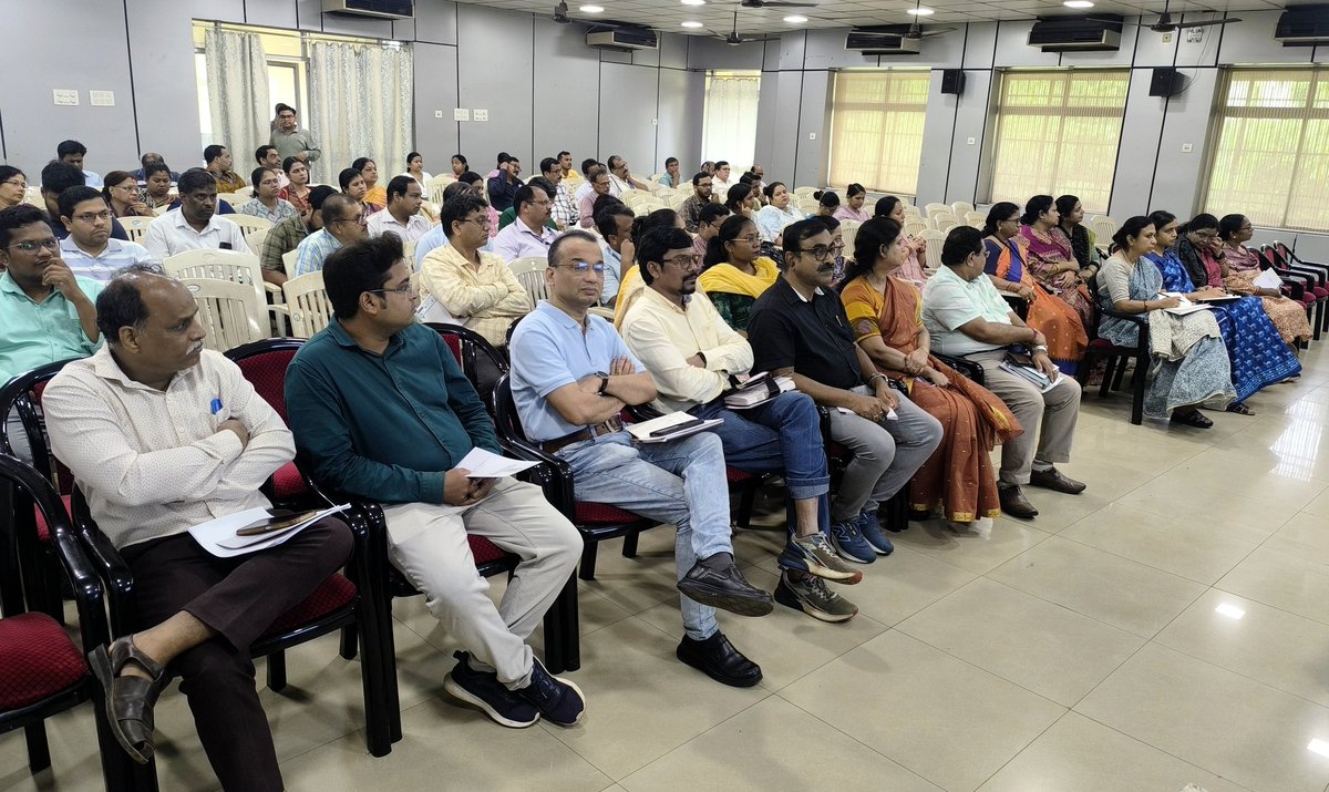 utkaluniv_ofcl's tweet photo. Empowering employees through OSWAS Training at #UtkalUniversity. Strengthening digital governance and building capacity for efficient e-office administration.
📅 3rd July 2026
📍 PG Central Hall
@GovernorOdisha @DHE_Odisha
@EduMinOfIndia @dpradhanbjp @suryabanshibjp #OSWAS https://t.co/SqHAZshHaa