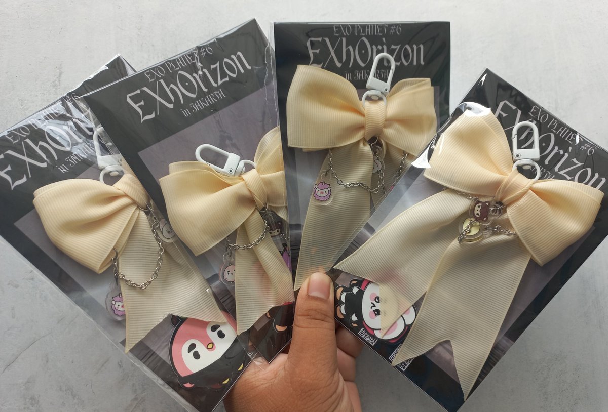 Ayu_aja_'s tweet photo. ✨️ Interest check ✨️
Aku sepertinya mau bikin keychain ini lagi tapi harganya naik karna harga acrylicnya juga naik😭😭

Ribbon Keychain 6k
Acrylic keychain 12k

Dan ini terakhir karna setelah ini aku gabakal bikin lagi wkwkwk https://t.co/pMcLoNqFWp
