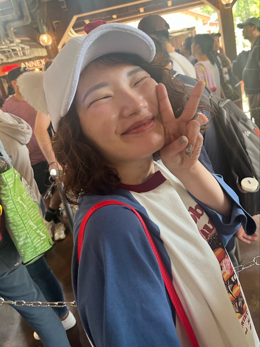 engekiroman's tweet photo. ハリドリに並んでる時の萌
ジョーズに並んでる時の萌
はじめてドクペを飲んだ時の萌 https://t.co/c8fWfdtkZK