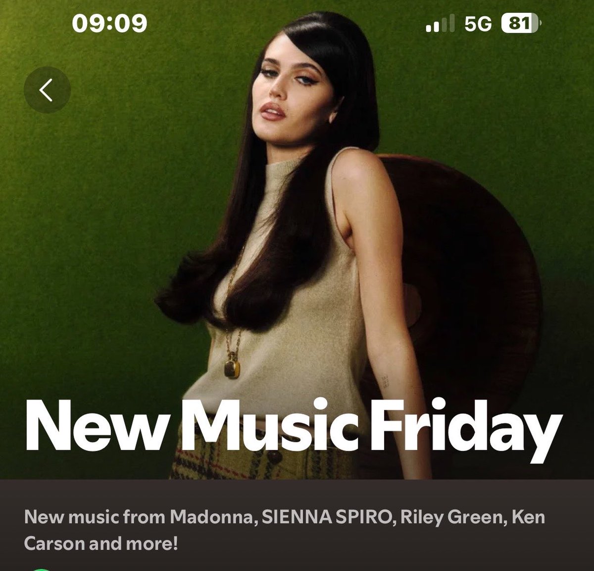 its_evxn's tweet photo. Despite @capitolmusic recent statements about waiting for a song to prove itself before playlisting, Sienna Spiro was the cover of Spotify’s New Music Friday and earned a spot on TTH immediately upon release.

Things Katy Perry hasn’t had since 2020.

Capitol hates you @katyperry https://t.co/JCQgcjF58n