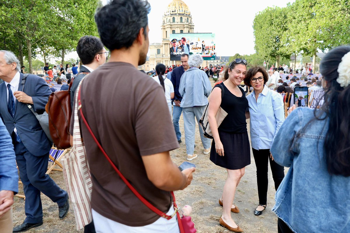 Mairie du 7e Paris tweet media