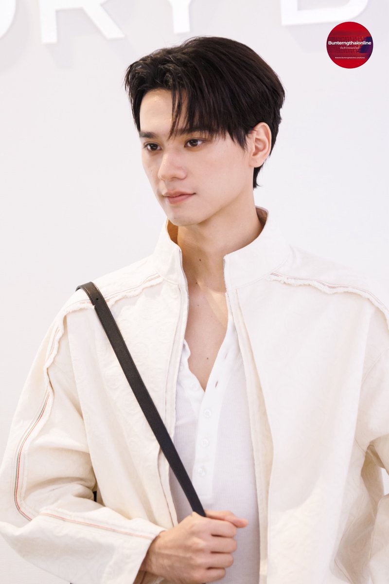 Bunterngonline's tweet photo. “เก่ง หฤษฎ์” ในงาน “TORY BURCH ICONSIAM BOUTIQUE GRAND OPENING EVENT” ✨

KENG TORY BURCH AT ICONSIAM
#ToryBurchxKengHarit
#KengHarit 
#ICONSIAM #ToryBurch #ToryBurchThailand
#ToryBurchICONSIAM https://t.co/1skCXxksIE