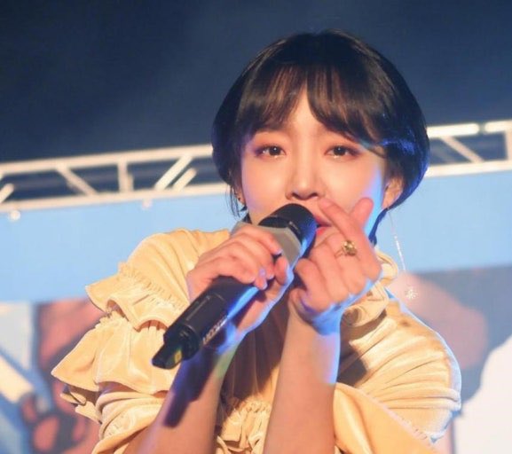 savior_holics's tweet photo. 윤하시🐿️ https://t.co/H9g6VHb355