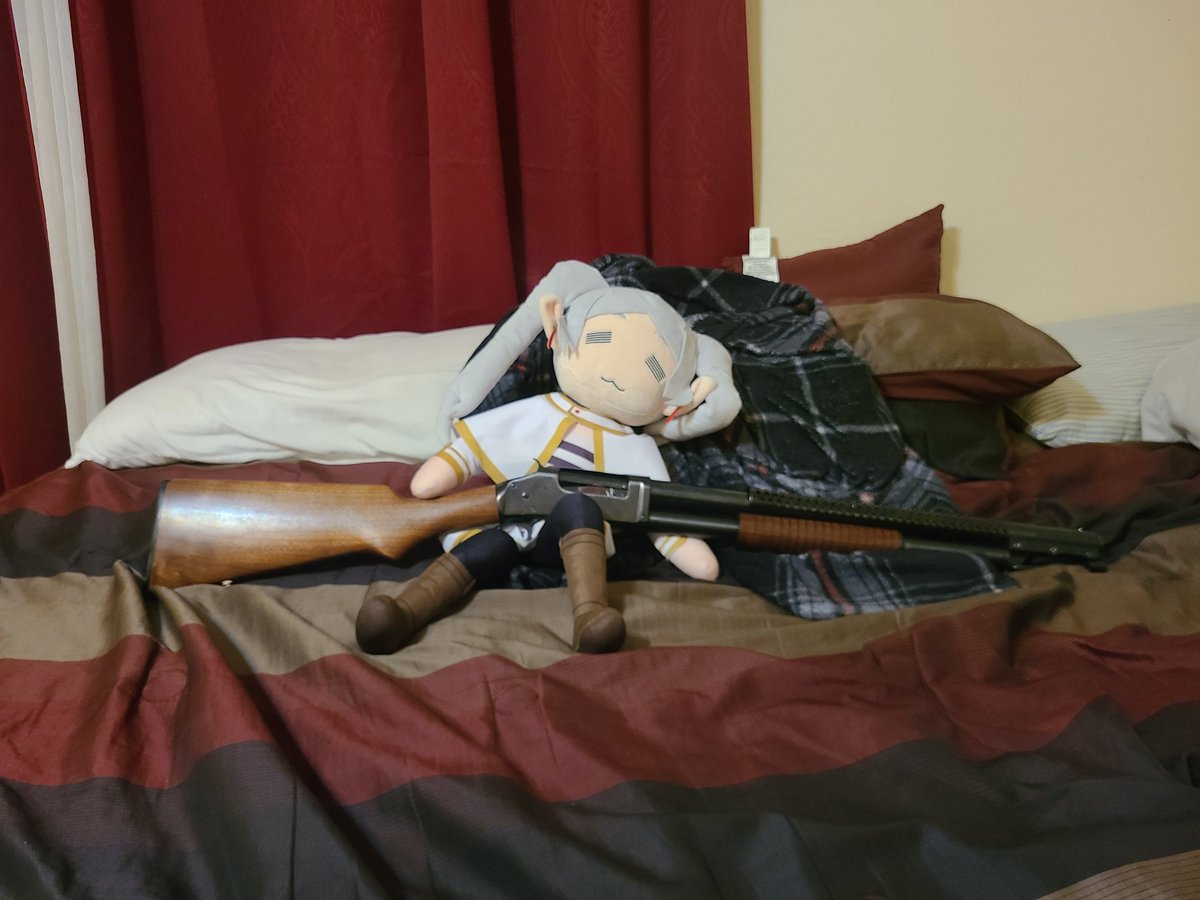 PotatoIsNotCute's tweet photo. @pig_tbh @voymay Elf approved! https://t.co/DzkCUVD3ZZ