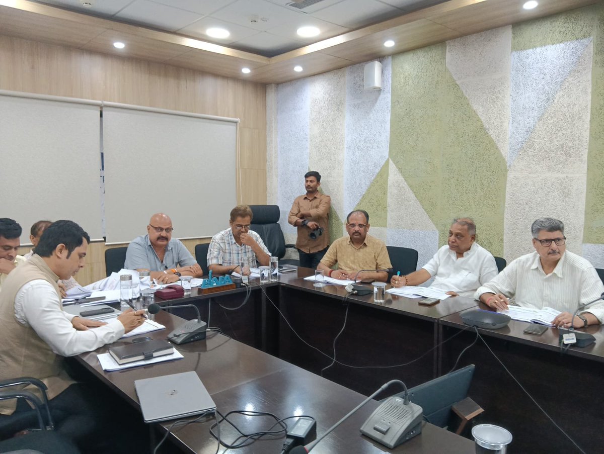 LUBBihar's tweet photo. BIADA की PCC बैठक में लघु उद्योग भारती की सक्रिय सहभागिता

पटना, बिहार। बिहार औद्योगिक क्षेत्र विकास प्राधिकरण (BIADA) की प्रोजेक्ट क्लियरेंस कमेटी (PCC) की बैठक में लघु उद्योग भारती, बिहार की ओर से प्रदेश अध्यक्ष श्री श्याम सुंदर भीमसेरिया ने संगठन का प्रतिनिधित्व किया। https://t.co/C0d8b8IkYT