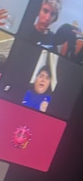 enezexo's tweet photo. Primo… @EUTIREDD para de fazer careta cara, isso é tão nossa infância 😪😘🥰 https://t.co/Zxaudft6cb
