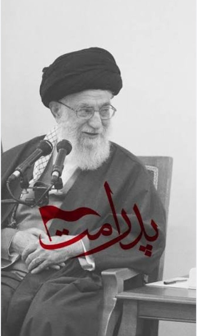 Dinara__1991's tweet photo. چهره‌های خندانت در میان محرومان،
هیچ‌گاه از یادها نمی‌رود.پدر_امت
مهربانی‌ات، تاریخ را دربرگرفت.
#باید_برخاست
#آقای_عزیز_ما https://t.co/Tn9p6Mp6hw
