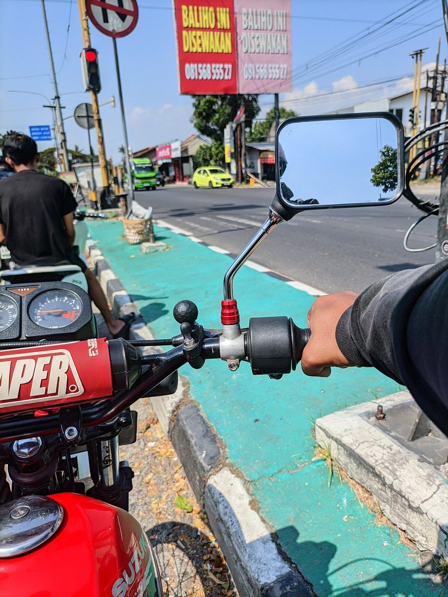 dandunts's tweet photo. Muter ringrut yahmene menyala abangku ☀🔥 https://t.co/1ujwTSynHA