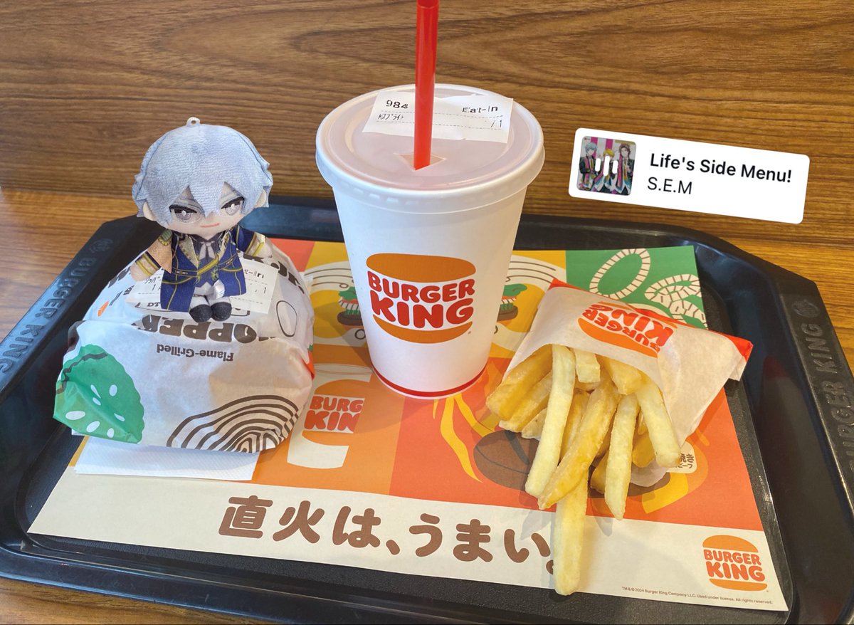 UUShichijo's tweet photo. 生徒諸君。S.E.Mの硲道夫だ。本日もこちら、バガキグワパワパ屋さんに来ている。そろそろこの略称も板に付いてきたな。君たちはALL DAY KINGなるセットを知っているだろうか。なんと朝昼夜問わず毎日ワッパーさんをお得に食べることができる。トッピングだけでなく心も身体も満タン、オールヘビーだ。 https://t.co/bOgzeJ09Zd