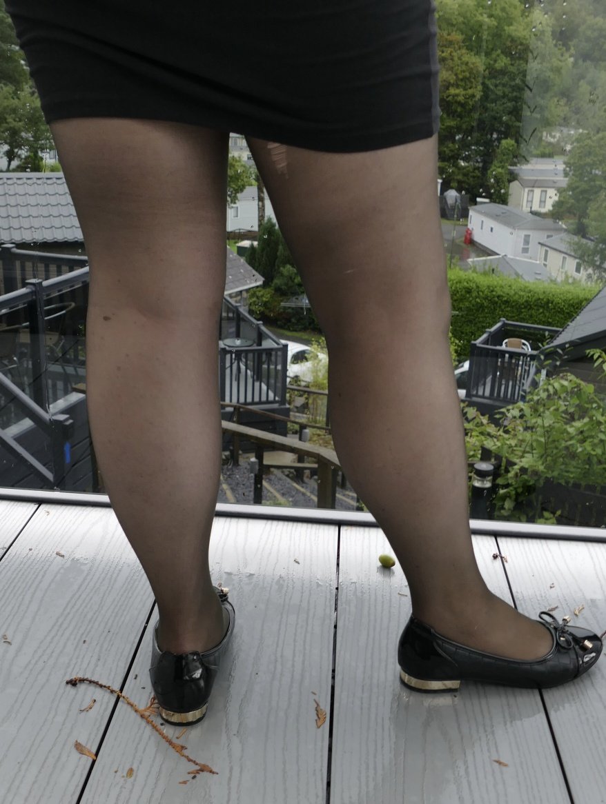ConnoisseurPan1's tweet photo. 18.5 Grams π #10Dsupersheer
What's your weekend Colour...π€πΈ
#Pantyhose #Sheertoe #nocotton #Labelled
#lookyourbest
https://t.co/LmyF3pLtFi
https://t.co/3aWwJ5ySs3 https://t.co/sCpKmiuzji