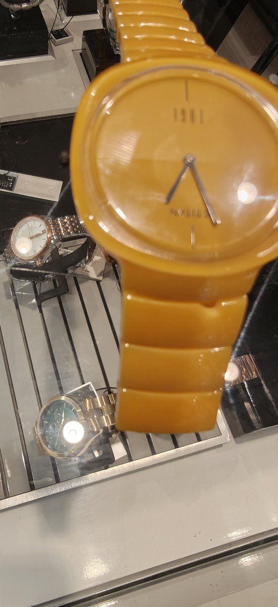 abhiography's tweet photo. @titanwatches Your titan world salespeople  at kormanagala refused to give service , saying that straps are not covered as part of warranty , it seems ceramic watches will break according to them, what to do now ??? @shoppersstop https://t.co/86RKOTi5Lo