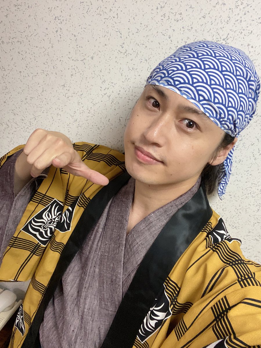 ryosu7's tweet photo. こんふらいでい🌥️

周年祭楽しかったな。
今夜も配信する、、とおもいます https://t.co/2OygkpP82l