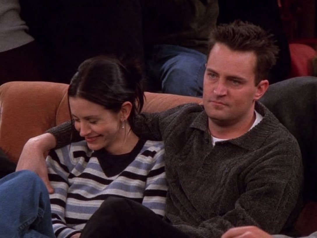 wascrivodizain's tweet photo. la coppia migliore delle sitcom and i said what i said https://t.co/Iipd0WQ2z1