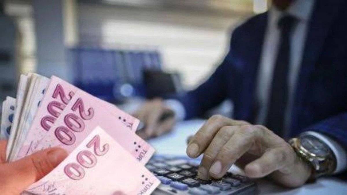 taghaberleri's tweet photo. Emekli ve memurların zam oranı belli oldu:

🔺Emekli: %17.76 
🔺Memur: %13.52 https://t.co/WsQhcHZEgO