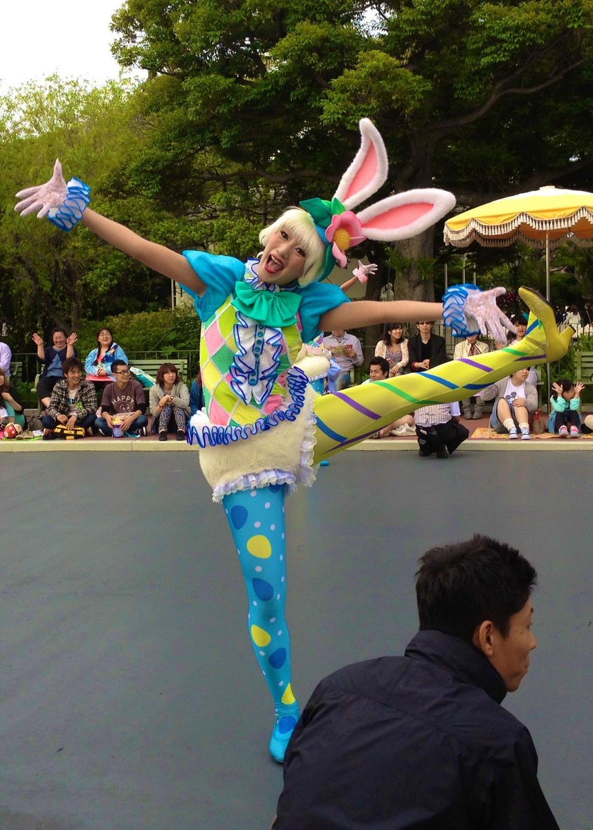 bigmuhaha's tweet photo. Tokyo Disney Easter Parade. https://t.co/ZiaT1ZxW37