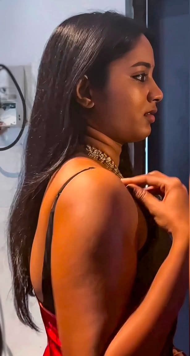 Viewer202550440's tweet photo. Look at ur introvert small town wife's transformation in 6 month after u convinced for cuck lifestyle &amp; introduced her to a mature bull. Now she is wearing thin sleevless blouse to ur family functions just to make you feel week &amp; masturbate night thinking abt that incident. https://t.co/Dl8DMEPHR7