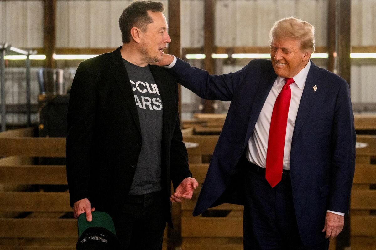 coinacademy_fr's tweet photo. 🚨 Donald Trump pense qu’Elon Musk fera don d’actions SpaceX aux « Trump Accounts », un programme d’épargne destiné aux enfants américains.

« J’ai une très bonne relation avec Elon Musk. » https://t.co/QQeLYIjXd2