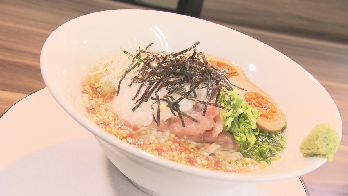 ekitele_marche's tweet photo. あすの #駅テレマルシェ

夏に食べたい❤️ひんやり爽快
“冷やし麺”を大特集😋

⭐️「つけうどん専門店」！
⭐️至福のローストビーフ丼
⭐️鰹節と昆布の和だしスープ
⭐️夏限定！映える冷製パスタ
etc…

中継は…#伊那市 から🎥
旬のブルーベリー狩り🫐
#ヤポンスキーこばやし画伯 さんが体験！ https://t.co/2KKoRCv41u