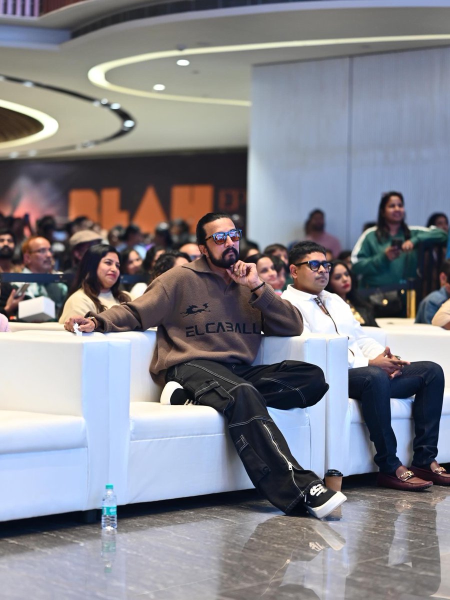 Ksfk_karnataka's tweet photo. Grace. Class. Aura. 👑✨

Every frame speaks confidence. Every appearance creates a moment. ❤️‍🔥

The Boss doesn't demand attention...

 He naturally owns it. 🔥

#KicchaSudeep #Sandalwood #XPost #KicchaUniverse #ViralPost #Trending #KannadaCinema https://t.co/moyhy0xm36