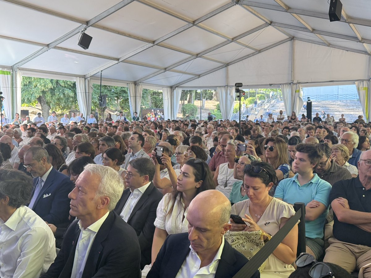 Jad_Zahab's tweet photo. Ce matin à Aix-en-Provence, Gabriel Attal trace une voie et une ambition nouvelles pour la défense française et européenne : moderniser, accélérer, coopérer. Les ruptures technologiques récompensent ceux qui comprennent les premiers que les règles ont changé, la France en sera ! https://t.co/n3EYBUP2fq