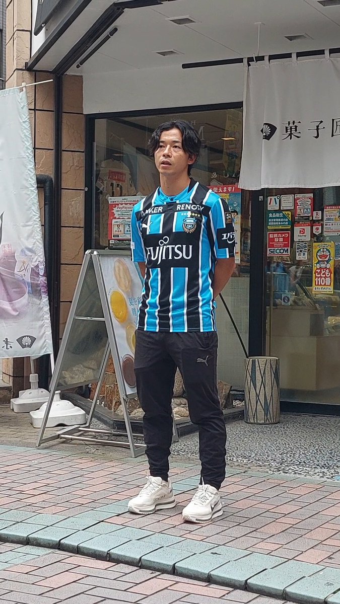 minafro_7's tweet photo. イトタツさん20分遅れで到着！！
#frontale
#2026_27川崎商店街回り
#伊藤達哉 https://t.co/nY1VOPf7Sk