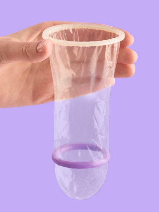 kingvelii's tweet photo. 3- Just as shoe size is important, condom size is important too:

The fit of the condom is more important than some might care to admit.

A condom that's too tight may tear, and one that's too loose may slip off.

Safety also depends on the proper size. https://t.co/iPHH6CN9mP