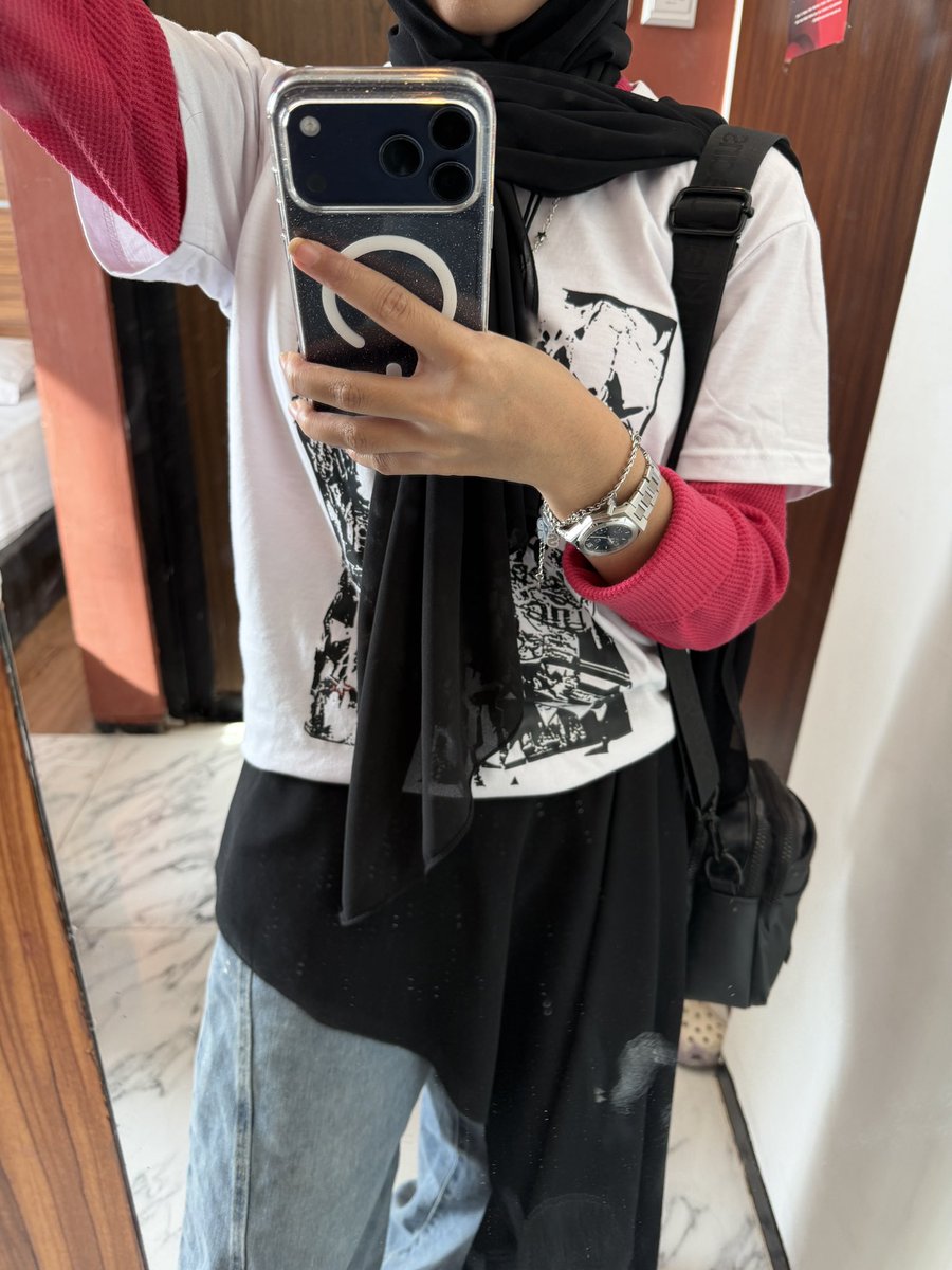 cryforrae's tweet photo. kalo ketemu langsung tap tap layar saja yeah https://t.co/BAsrE9p77H