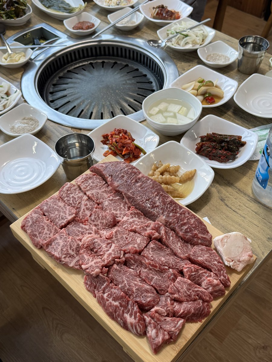 wt__daily's tweet photo. 놀먹놀먹 https://t.co/NymO02rKRC