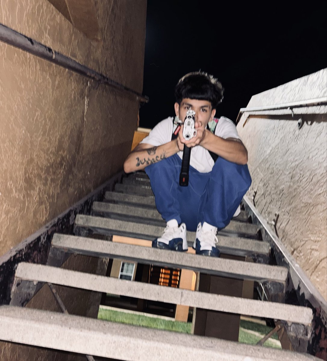bhk_x25's tweet photo. #satx #edgar #sanantonio #satx210 #fresh #westside #texas #youngin #westside https://t.co/yUiRQ68rxM