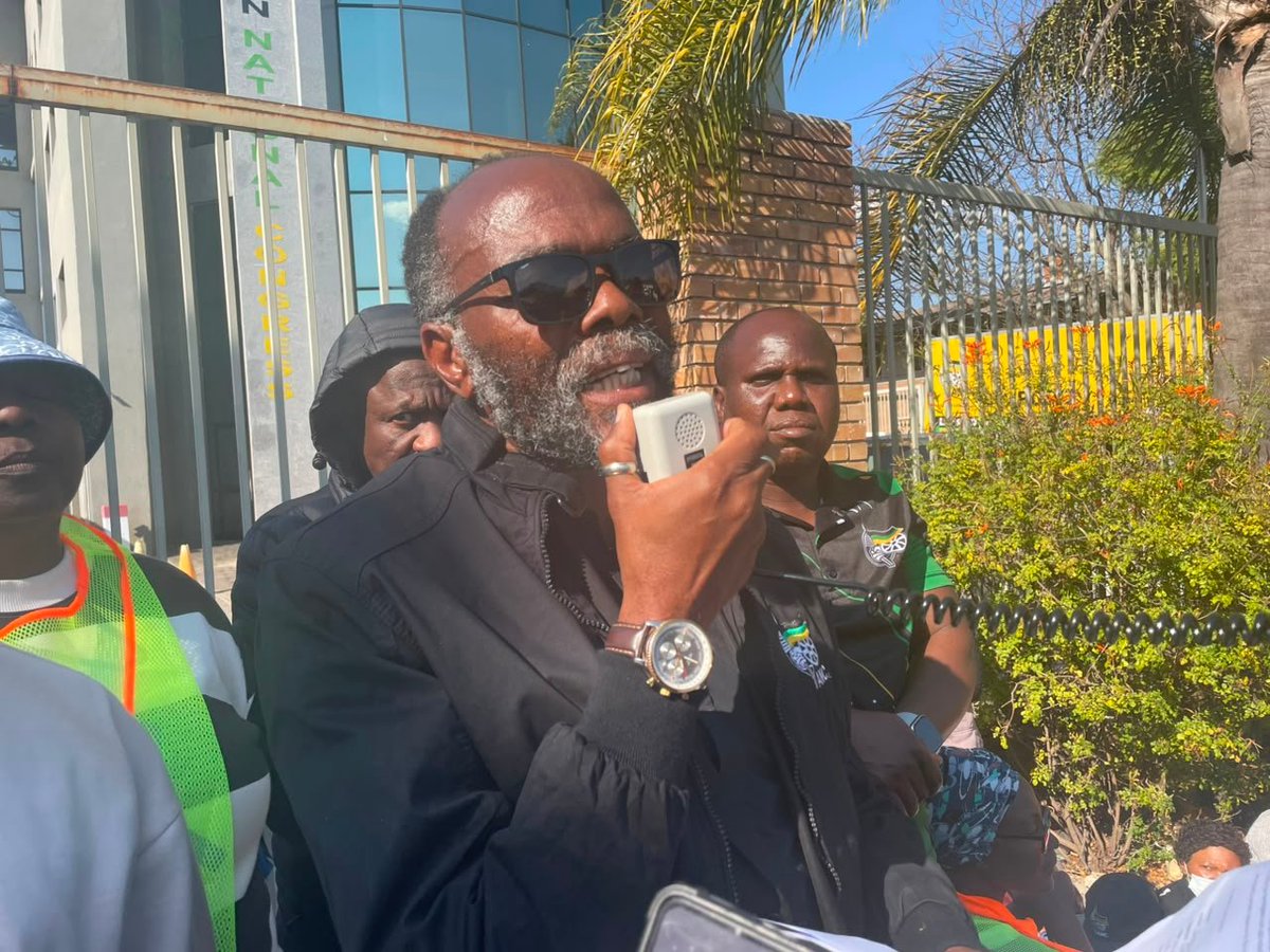 CapricornFMNews's tweet photo. The ANC's Limpopo List Committee Chairperson Setlamorago Thobejane has acknowledged concerns raised by residents from different wards in the Capricorn District and says he is confident the party's leadership will respond within the stipulated 48-hour timeframe.

Residents who marched to the ANC’s regional and provincial offices in Polokwane on Thursday, are unhappy about the councillor candidate selection process ahead of the local government elections.

In their memorandum, party members are calling for the ANC to respect community-selected  candidates and take action against officials accused of interfering with the selection process.

Thobejane says the memorandum will be handed to the provincial leadership without any changes. RM