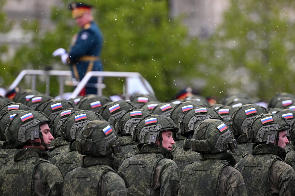 thetoitoi's tweet photo. ❗🇵🇱 🇷🇺

Le Telegraph rapporte que les États-Unis ont averti la Pologne que la Russie prépare une provocation armée dans les mois à venir.

Les scénarios possibles incluent des frappes de drones sur des infrastructures critiques, y compris des centrales électriques, des frappes aériennes simulées pour activer les défenses aériennes, ou une attaque hybride dans une région frontalière.

Moscou pourrait présenter l’incident comme un passage de frontière accidentel ou une opération de sauvetage.