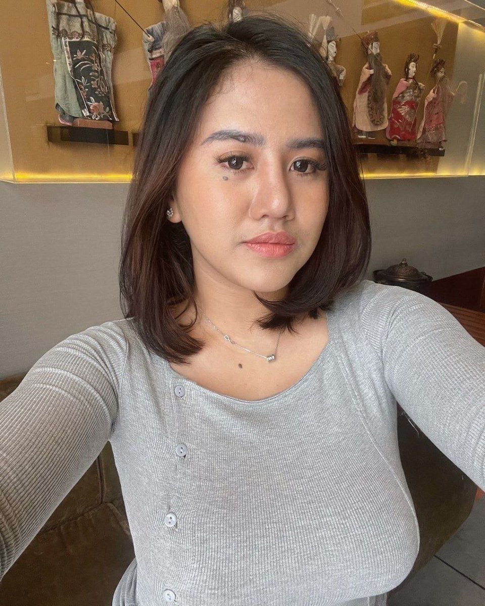 PingpongSize's tweet photo. ESHA FARIDA 

https://t.co/xEX5ky2V6W https://t.co/Olq76nT4nr