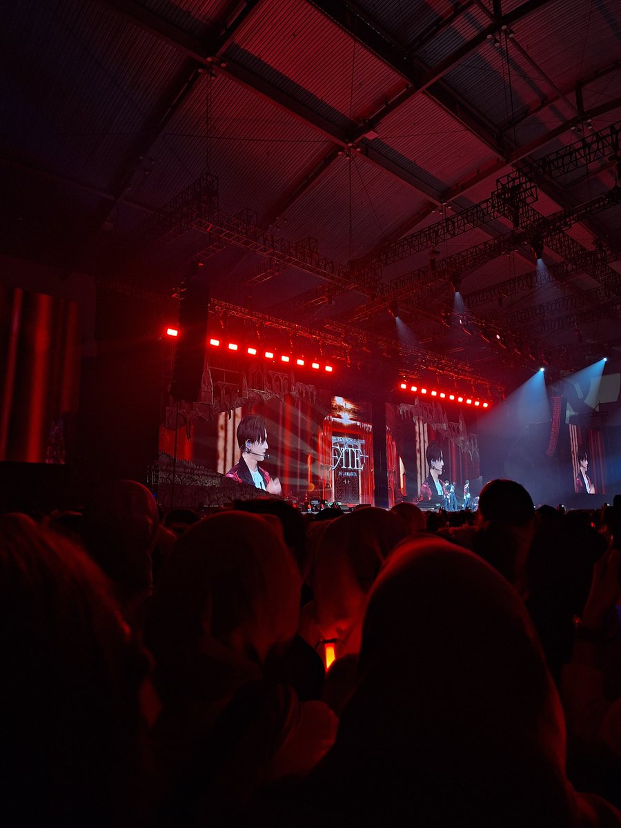 —emi | is seeing bnd soon! tweet media