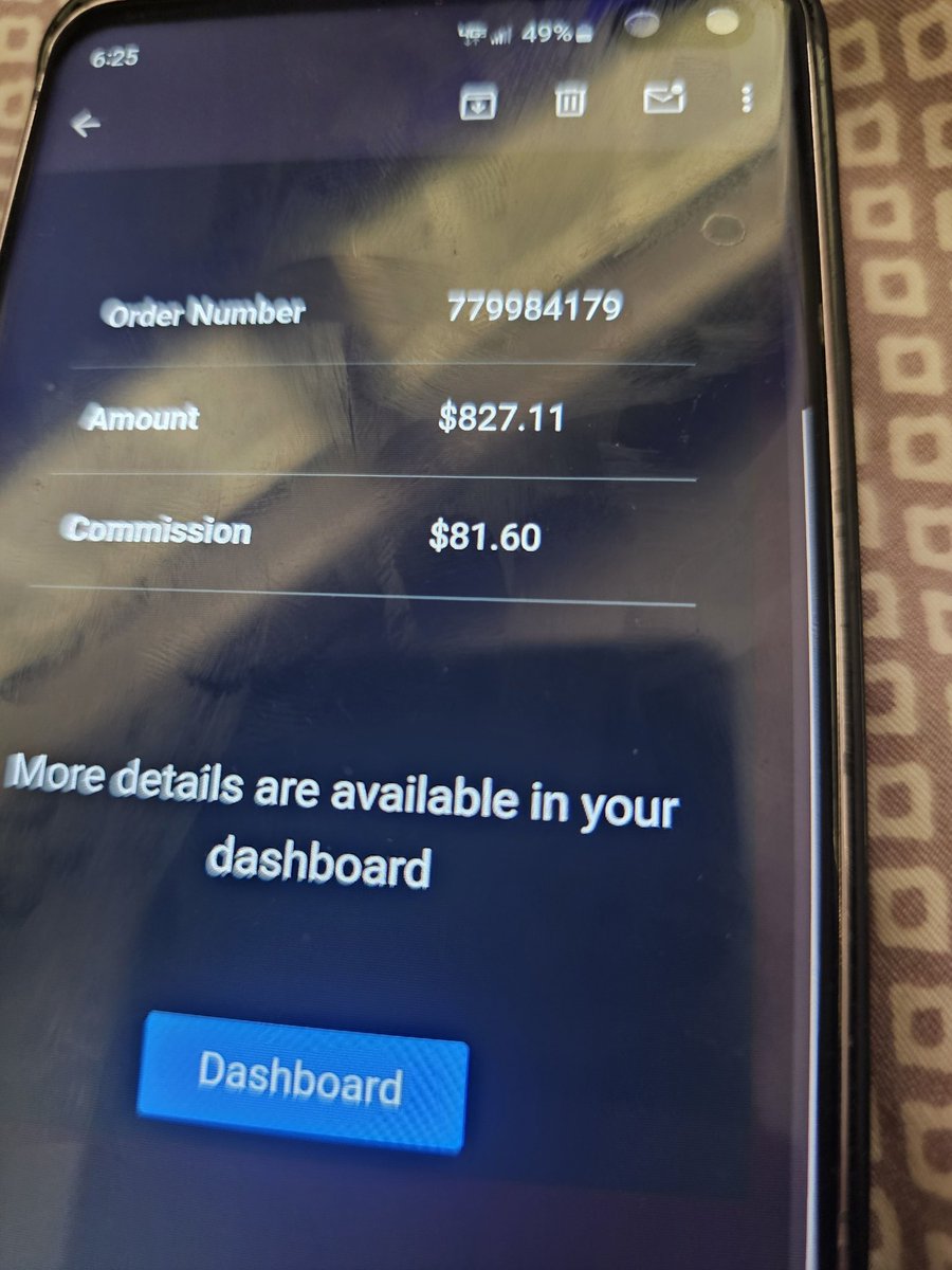 Tonytokes115's tweet photo. So clear nation terps Omar can't pay affiliate marketing team been over 1yr this scammers has basically not paid or has left the country shit products and bad for the community can't return calls or emails sad https://t.co/q3jw9CfMP3