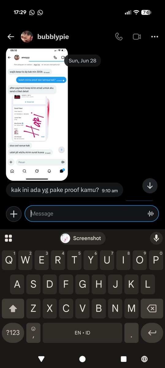 Harisuha1's tweet photo. SCAMMER ALERT ‼️

buat mbak² army yang masih wtb/wtb an hati² ya banyak yg pakai porto saya buat scam intinya seperti ini jangan pernah mau DP DP-an di awal...all transaksi cod only saran saya ambil tempat yg kalian bisa datengin balik kalo sewaktu ² ada problem ambil di rumah seller/kantor dan lebih lagi kalo ada yg nawar di harga 5/7jt fix patutu untuk di curigai yaaa.

#BTS_ARİRANG #WTB #WTS #bts_worldtour_jakarta